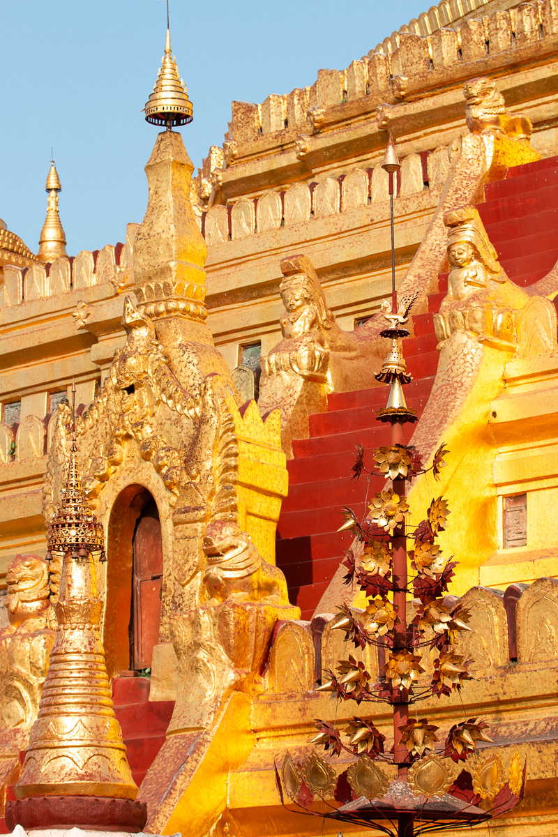 Temple / Myanmar